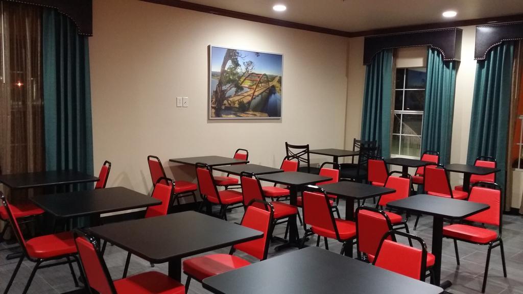 Texan Inn And Suites Tilden 외부 사진